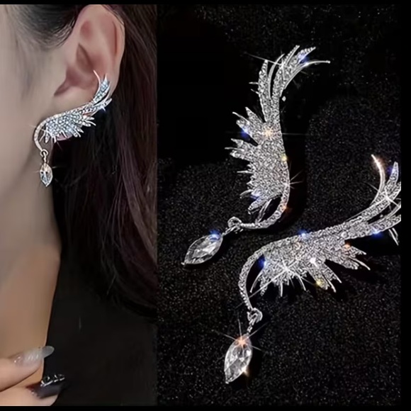 Jewelry - 🤍🩶🤍 ANGEL WING EARRINGS EMBELLISHED WITH CRYSTAL RHINESTONES❗️🤍🩶🤍